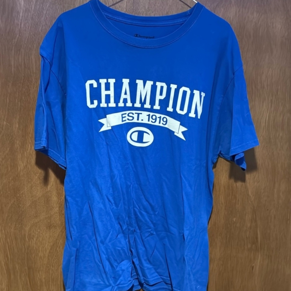 Large Champion T-shirt